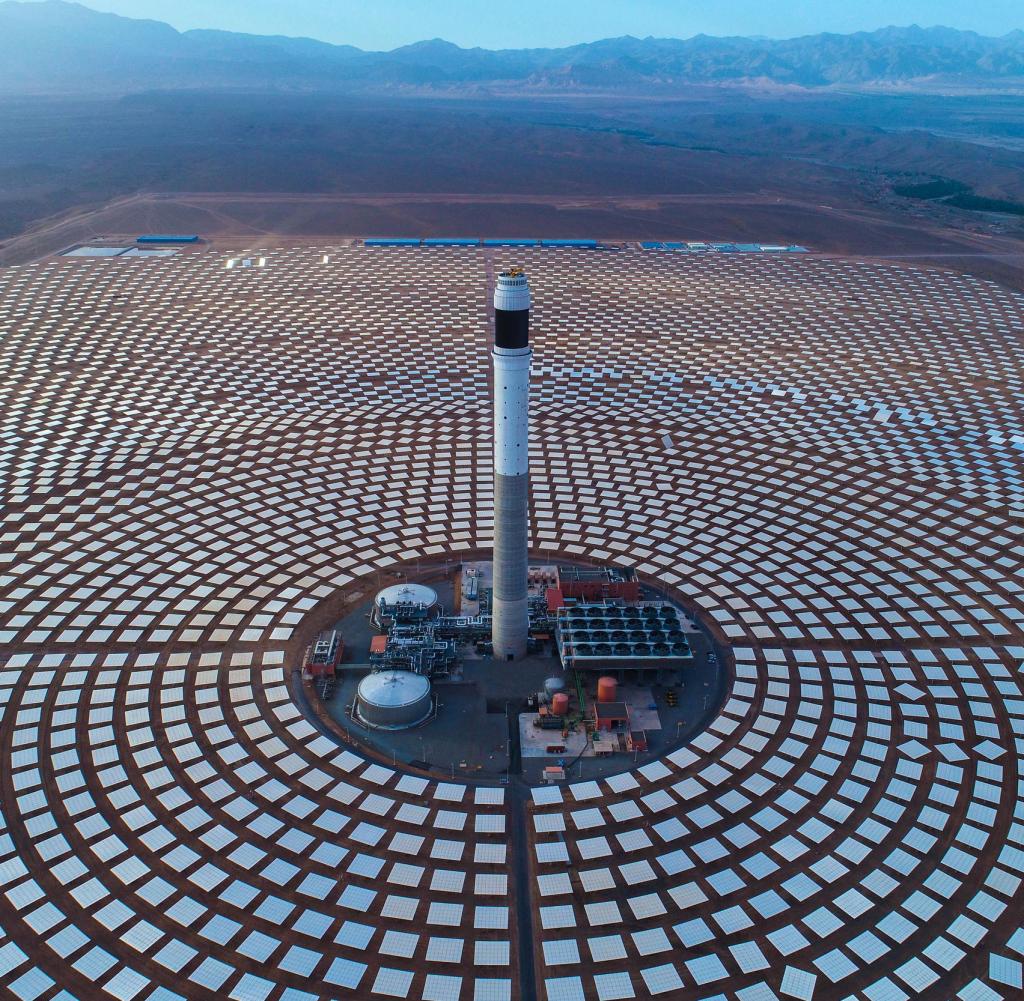 The Noor III solar field in Ouarzazate, Morocco: will the Desertec vision still come true?