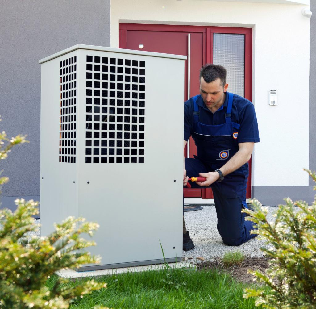 Das Start-up Montamo will mit Kursen Teilnehmer zum Einbau von Wärmepumpen qualifizieren